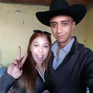 Meet your Posher, Adriel